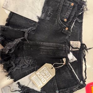 Black Distressed Women's Jeans